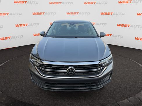 Used 2024 Volkswagen Jetta SE FWD image 8