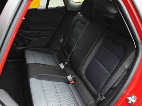 New 2026 Chevrolet Trax LT w/ Driver Confidence Package image 11