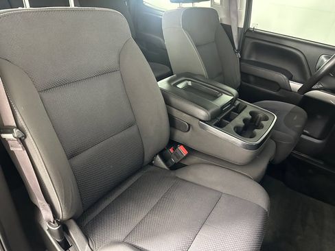 Used 2017 Chevrolet Silverado 1500 LT w/ All Star Edition AWD/4WD image 27
