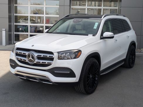 Used 2023 Mercedes-Benz GLS 450 4MATIC image 8