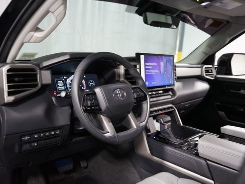 Used 2024 Toyota Tundra Limited image 12