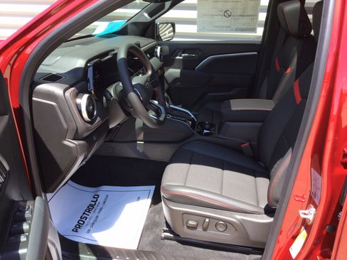 New 2025 Chevrolet Colorado Z71 w/ Technology Package image 8