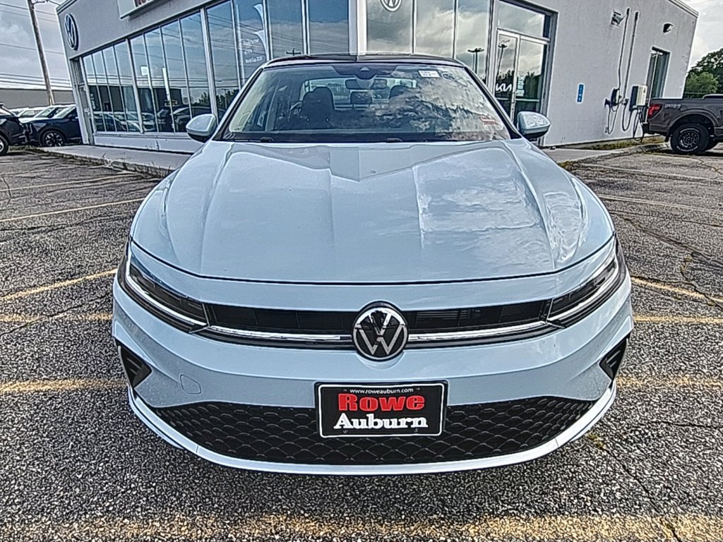 New 2026 Volkswagen Jetta SE FWD image 2