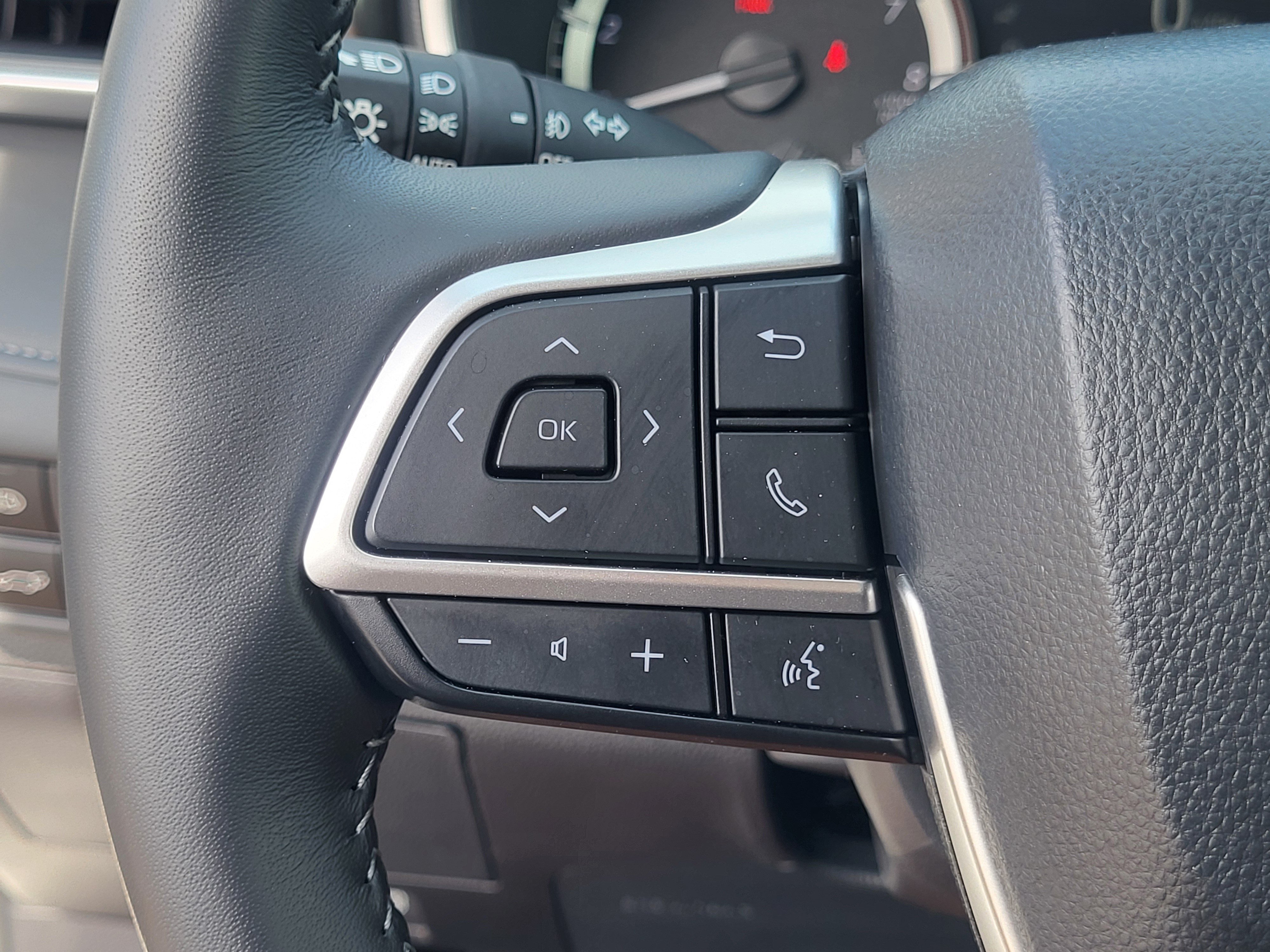 Certified 2026 Toyota Highlander XLE AWD/4WD image 15