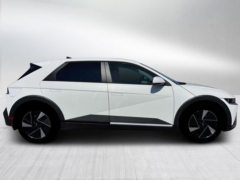 New 2026 Hyundai Ioniq 5 SEL AWD/4WD image 9