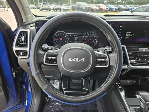 Used 2022 Kia Sorento S w/ Panoramic Sunroof Package FWD image 25
