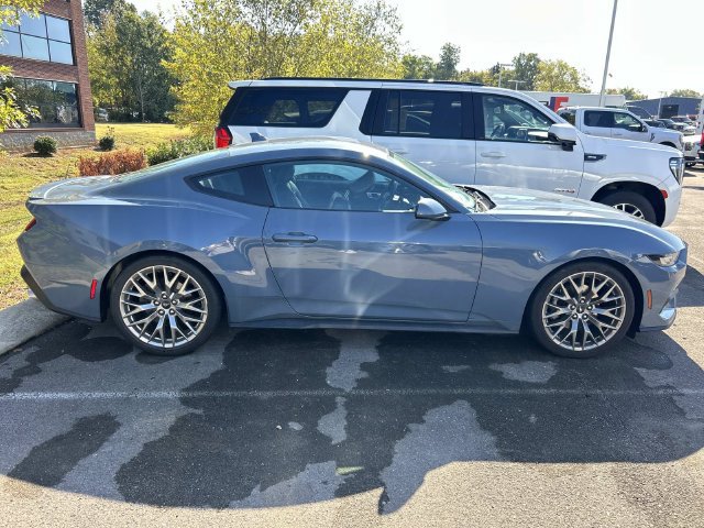 Used 2024 Ford Mustang Premium RWD image 6