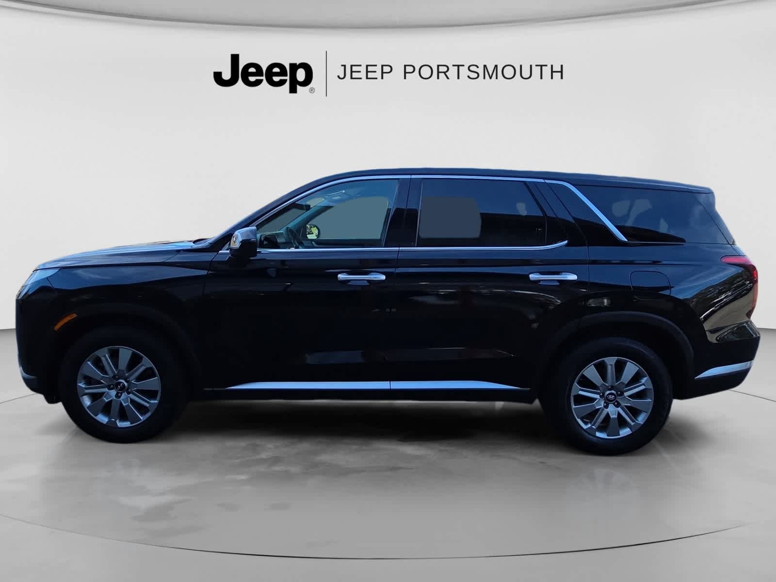 Used 2023 Hyundai Palisade SE AWD/4WD image 4