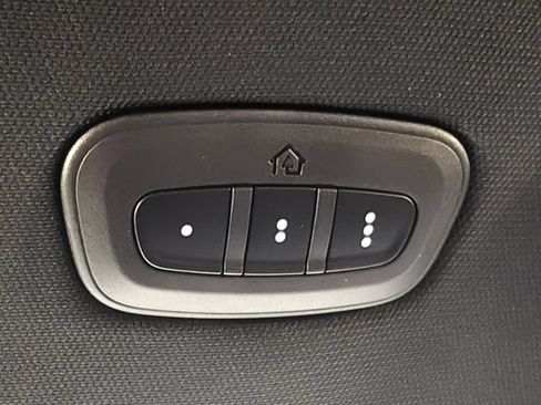 Used 2020 RAM 1500 Big Horn AWD/4WD image 12