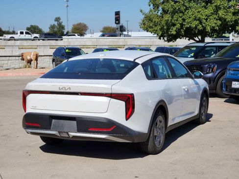 Used 2025 Kia K4 FWD image 4