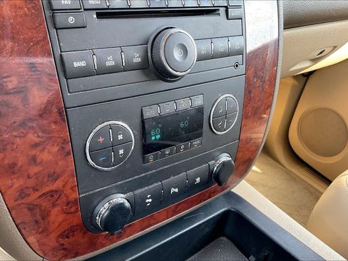 Used 2011 Chevrolet Tahoe LT w/ Texas Edition RWD image 28