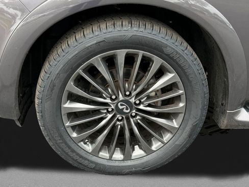 Used 2024 INFINITI QX80 Sensory AWD/4WD image 12