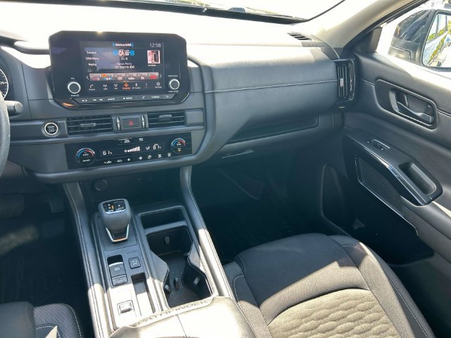 Certified 2024 Nissan Pathfinder S FWD image 15