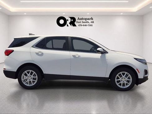 Used 2023 Chevrolet Equinox LT w/ LPO, Floor Liner Package FWD image 6