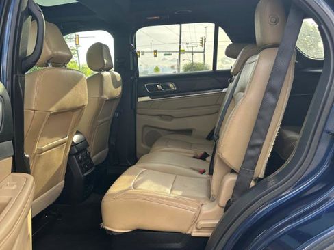 Used 2016 Ford Explorer Limited w/ Equipment Group 301A AWD/4WD image 19