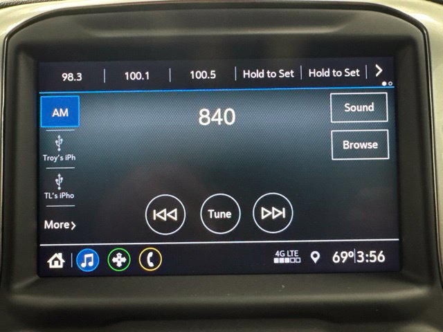 Used 2022 Chevrolet Silverado 1500 RST w/ Bed Protection Package AWD/4WD image 17