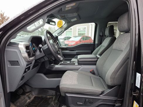 Used 2023 Ford F150 XLT w/ Equipment Group 302A High image 14