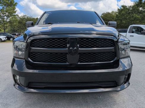 Used 2017 RAM 1500 Express w/ Express Value Package RWD image 9