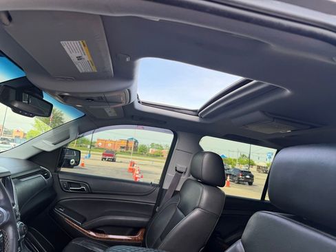 Used 2015 Chevrolet Suburban LTZ image 6