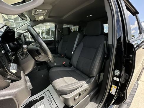 Used 2023 Chevrolet Silverado 1500 RST image 3