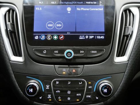 Used 2024 Chevrolet Malibu LT image 20