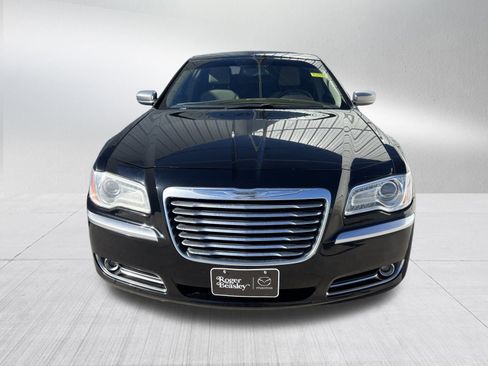 Used 2013 Chrysler 300 C Luxury Series w/ Harman Kardon Audio Group image 2