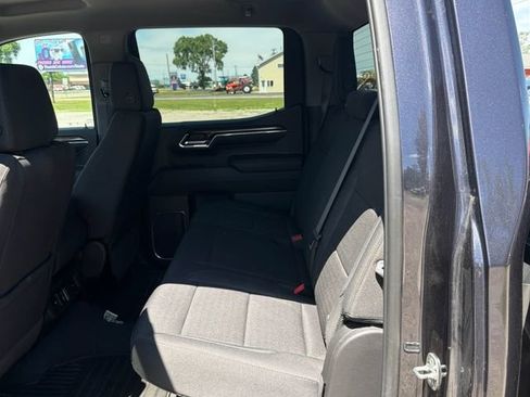 Used 2024 Chevrolet Silverado 1500 LT AWD/4WD image 8