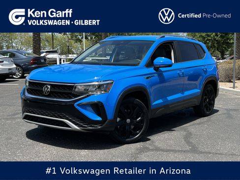 Used 2023 Volkswagen Taos SE w/ Black Wheel Package FWD image 1