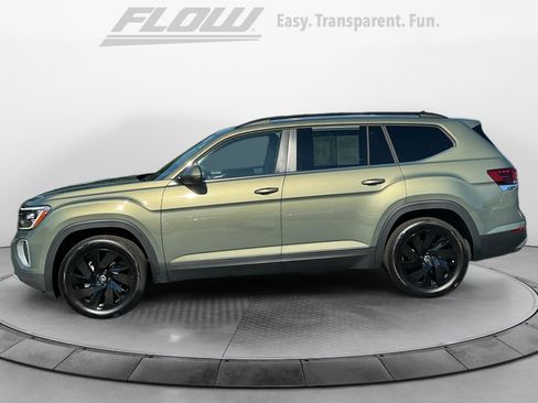 Certified 2026 Volkswagen Atlas SE w/ Panoramic Sunroof Package AWD/4WD image 5