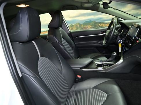 Used 2024 Toyota Camry SE image 50