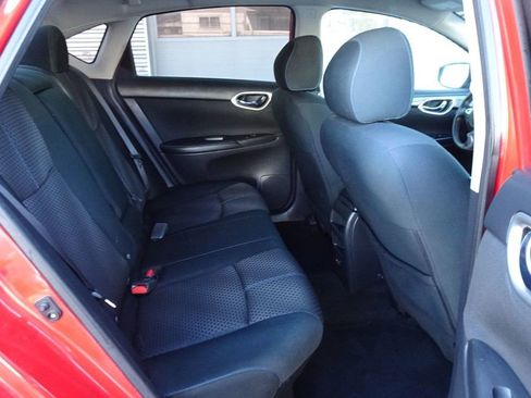 Used 2019 Nissan Sentra SR image 12