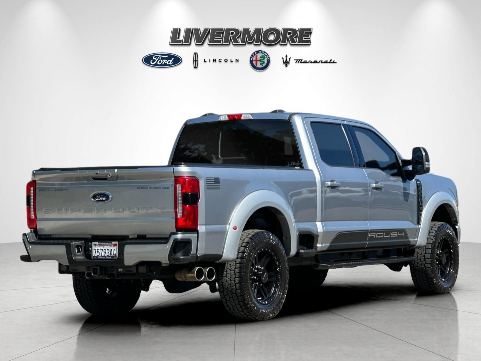 Used 2024 Ford F250 Lariat w/ Lariat Ultimate Package AWD/4WD image 3