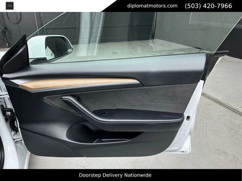 Used 2022 Tesla Model 3 image 24