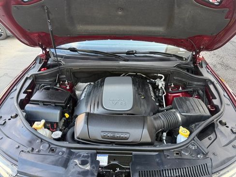 Used 2022 Dodge Durango R/T w/ Tow 'N Go Group AWD/4WD image 18
