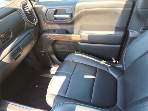 Used 2019 Chevrolet Silverado 1500 High Country w/ High Country Premium Package image 26