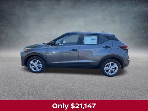 New 2025 Nissan Kicks Play S image 6