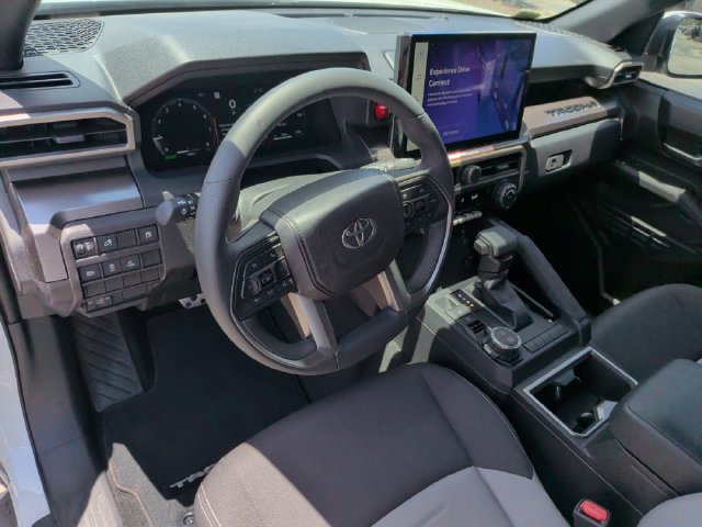 Used 2025 Toyota Tacoma TRD Sport AWD/4WD image 16