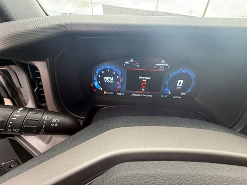 Used 2025 Ford Bronco 4-Door AWD/4WD image 17