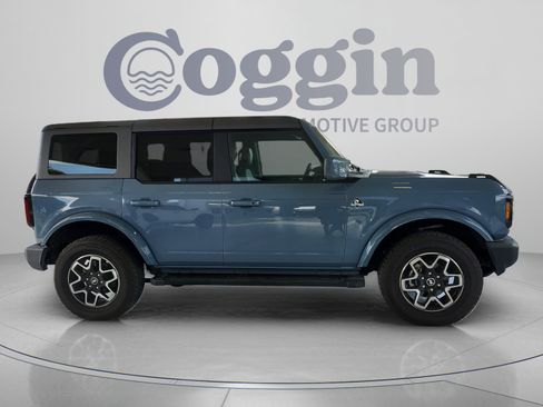 Used 2024 Ford Bronco Outer Banks AWD/4WD image 6