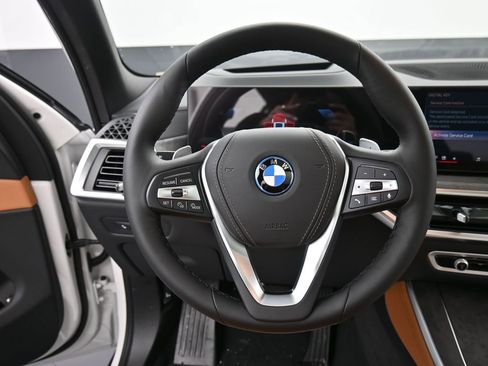 New 2026 BMW X5 xDrive50e AWD/4WD image 12