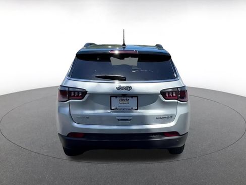 Used 2025 Jeep Compass Limited AWD/4WD image 12