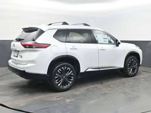 New 2026 Nissan Rogue Platinum w/ Platinum Premium Package image 7