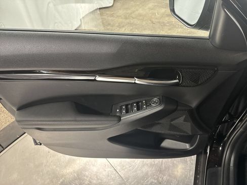 Certified 2025 Kia Seltos S AWD/4WD image 19