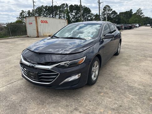 Used 2025 Chevrolet Malibu LS FWD image 1