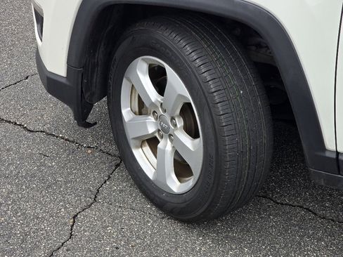 Used 2018 Jeep Compass Latitude w/ Popular Equipment Group image 27