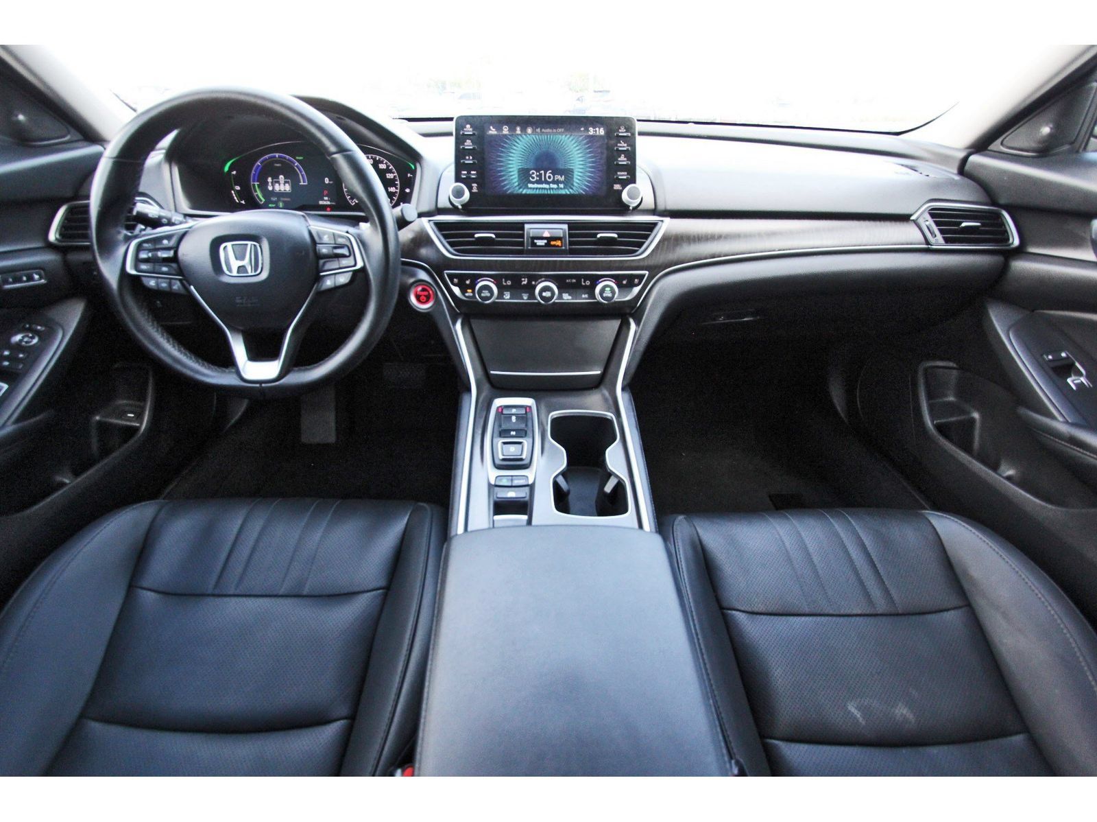 Used 2022 Honda Accord Touring image 10