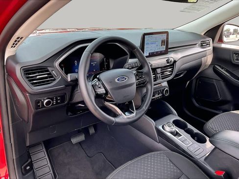 Used 2026 Ford Escape Active w/ Cold Weather Package FWD image 16