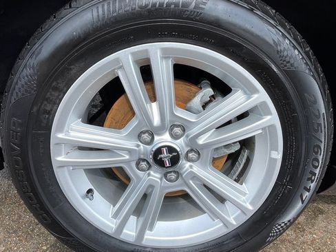 Used 2014 Ford Mustang Coupe RWD image 11