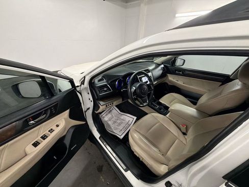 Used 2018 Subaru Outback 2.5i Limited image 10