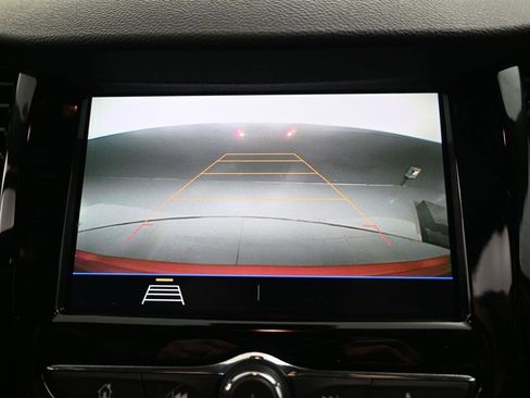 Used 2020 Chevrolet Trax LT w/ Driver Confidence Package image 16